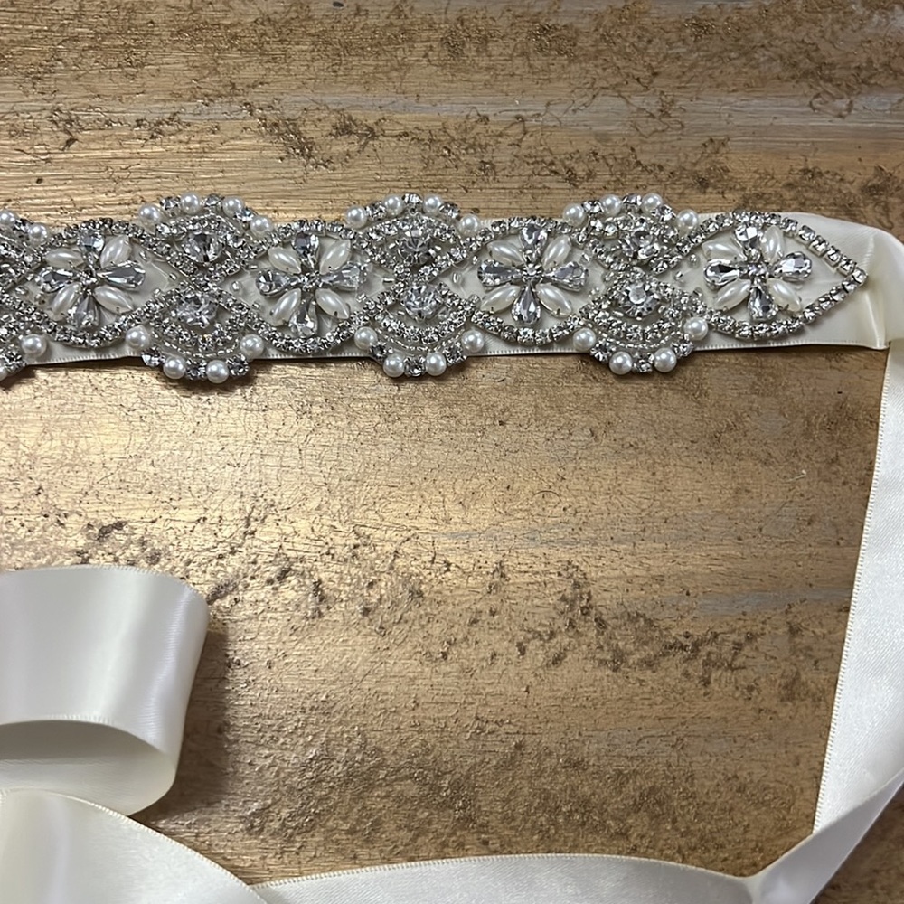 SPRING WEDDING Bridal rhinestone pearl sash.Many for sale! FOR WEDDING PARTY!